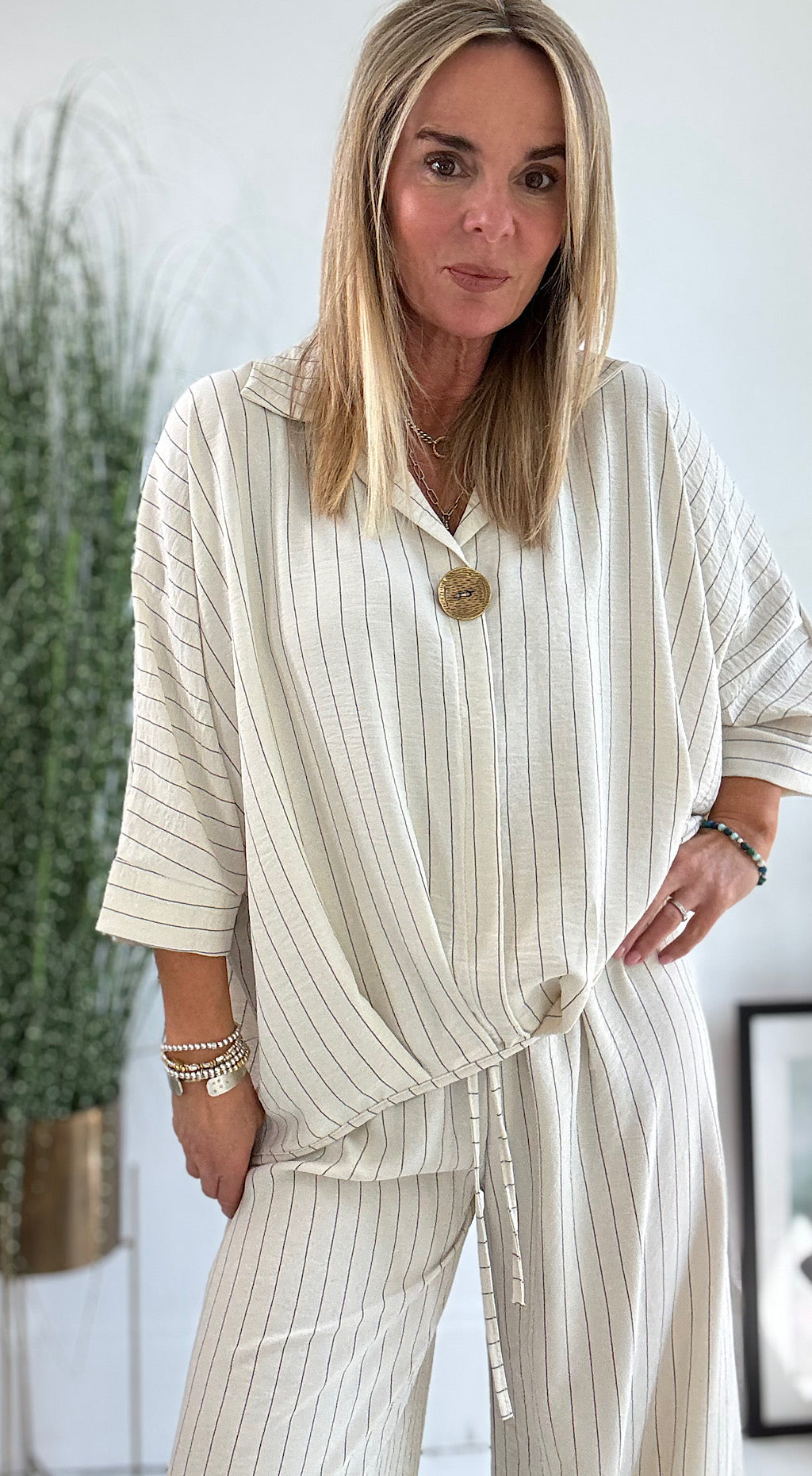 π₯2025 New Ladies' Collar Striped Loose Casual Suit