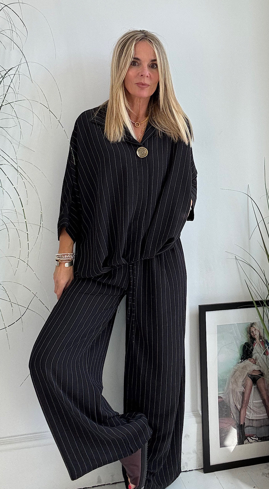 π₯2025 New Ladies' Collar Striped Loose Casual Suit